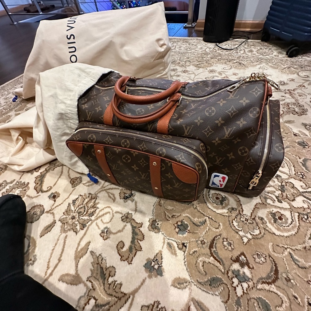 Virgil Abloh Louis Vuitton NBA Basketball Athletisme Bandouliere Duffle10lv720​